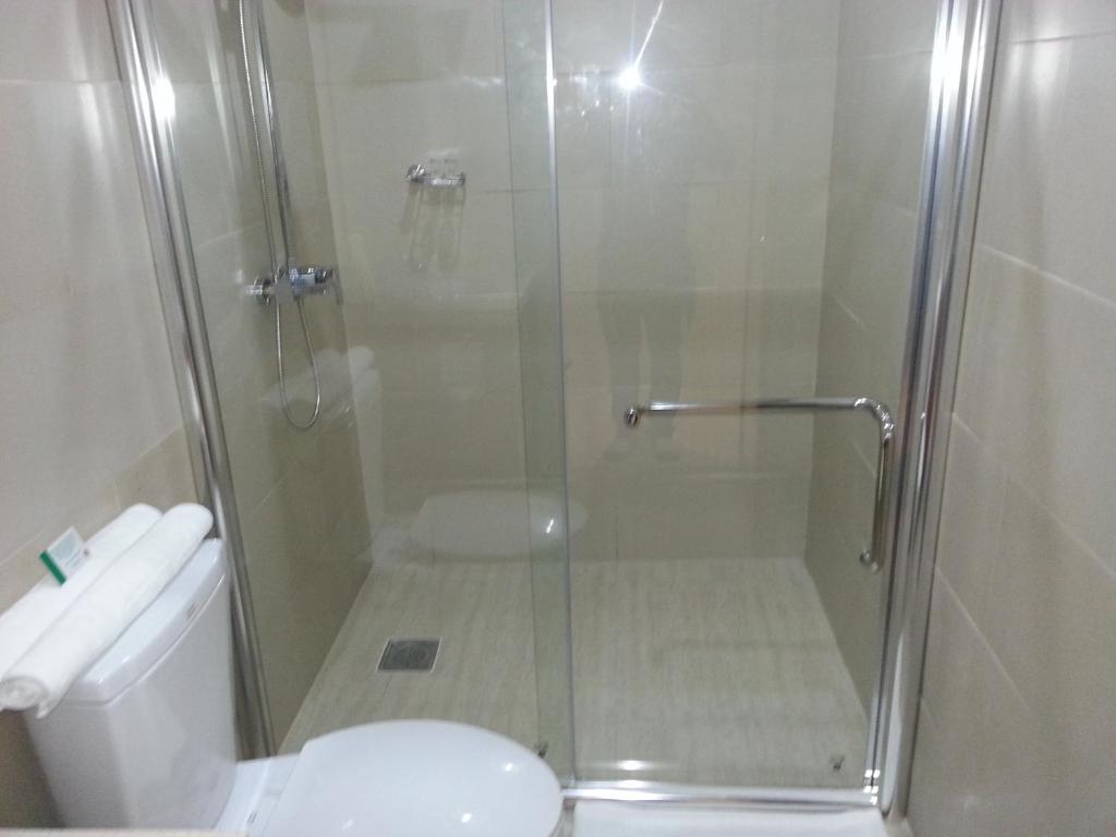 Parkway Hotel סוריגאו מראה חיצוני תמונה