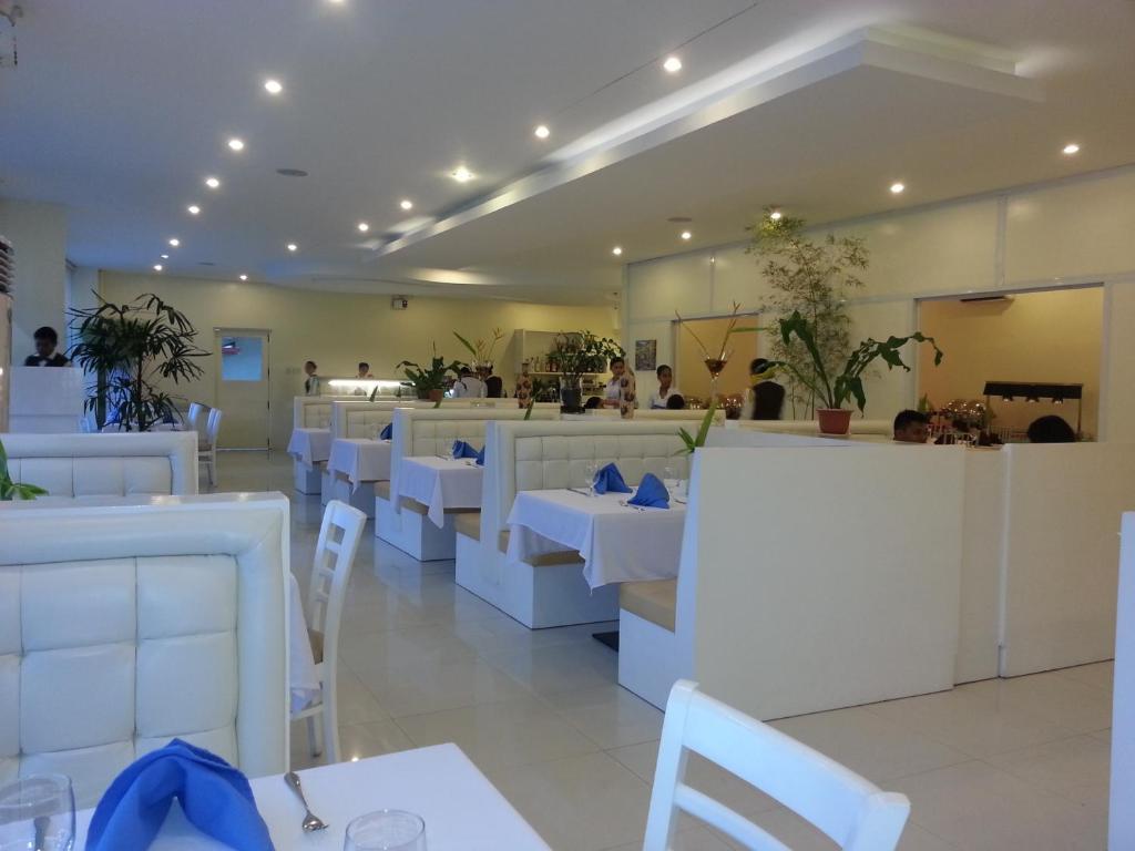 Parkway Hotel סוריגאו מראה חיצוני תמונה