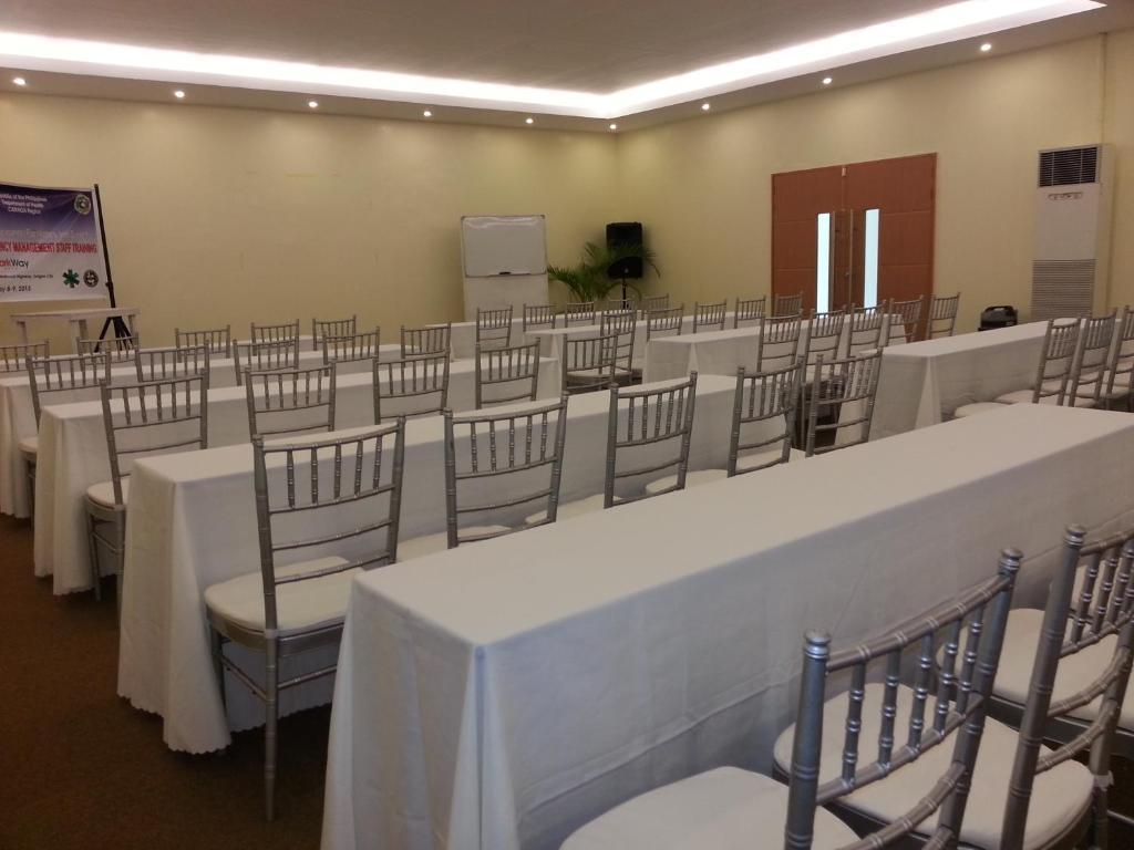 Parkway Hotel סוריגאו מראה חיצוני תמונה