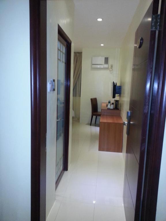 Parkway Hotel סוריגאו חדר תמונה